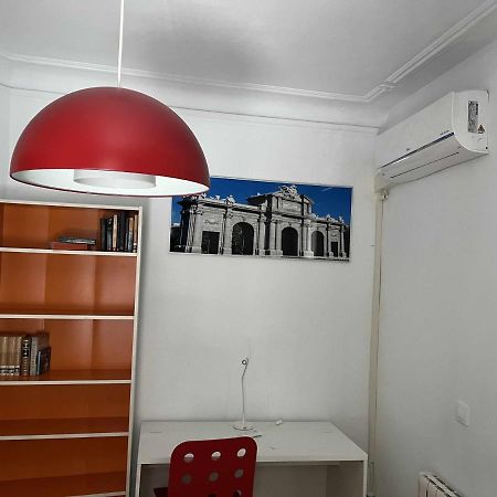 마드리드 Piso Confortable Y Centrico 아파트 외부 사진